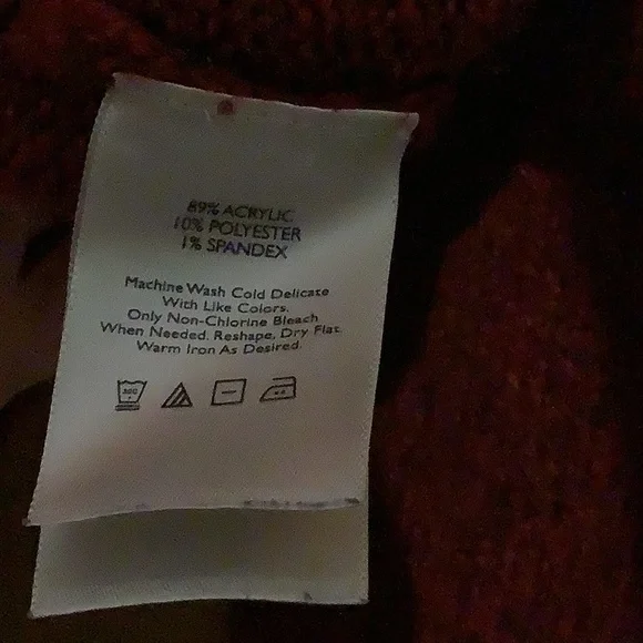 Eddie Bauer red cowl neck sweater, size XL - Picture 5 of 6